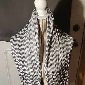 Striped Black and White Scarf